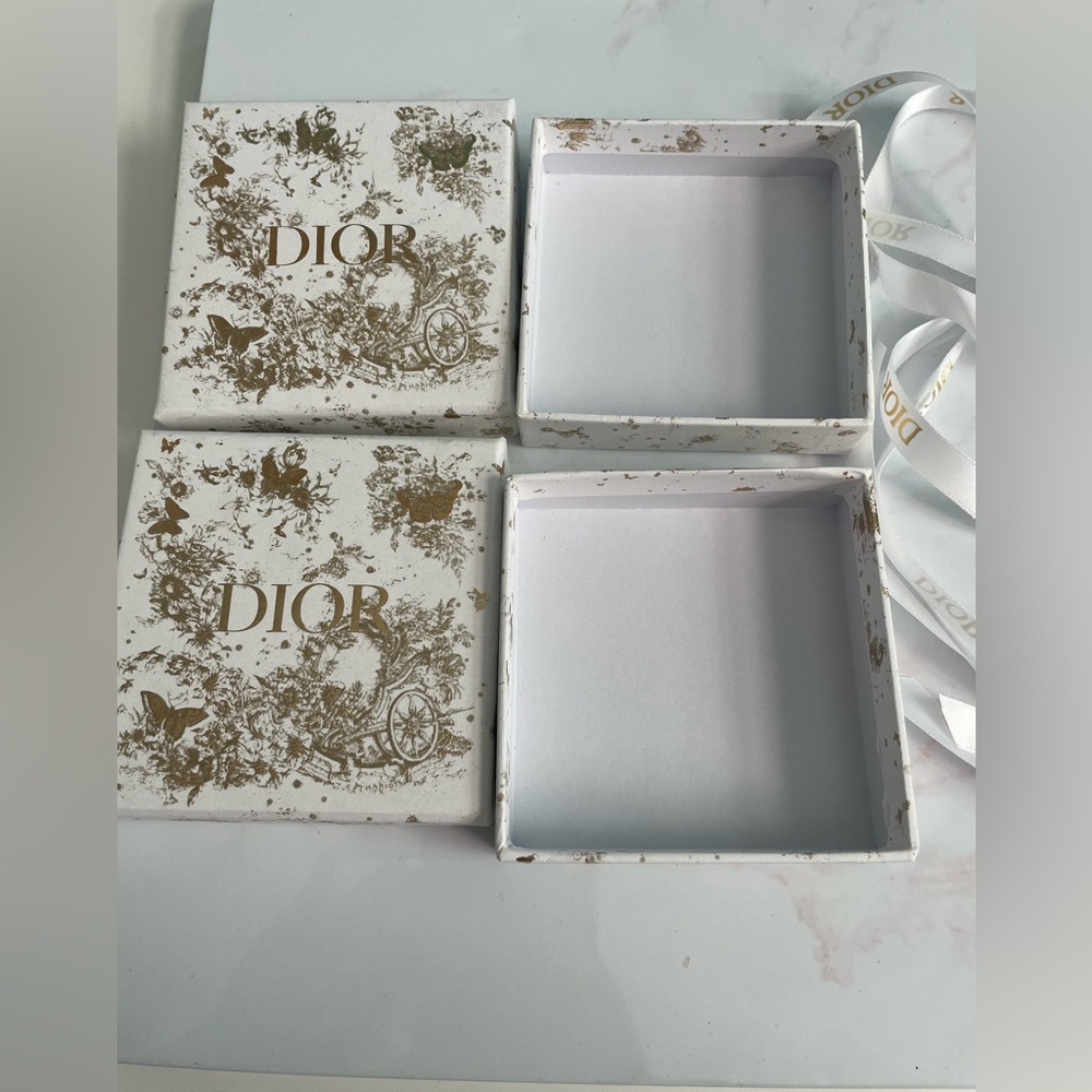Dior Boxes - Picture 2 of 5
